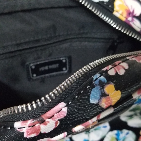 Nine West Crossboady Purse - Picture 2 of 4